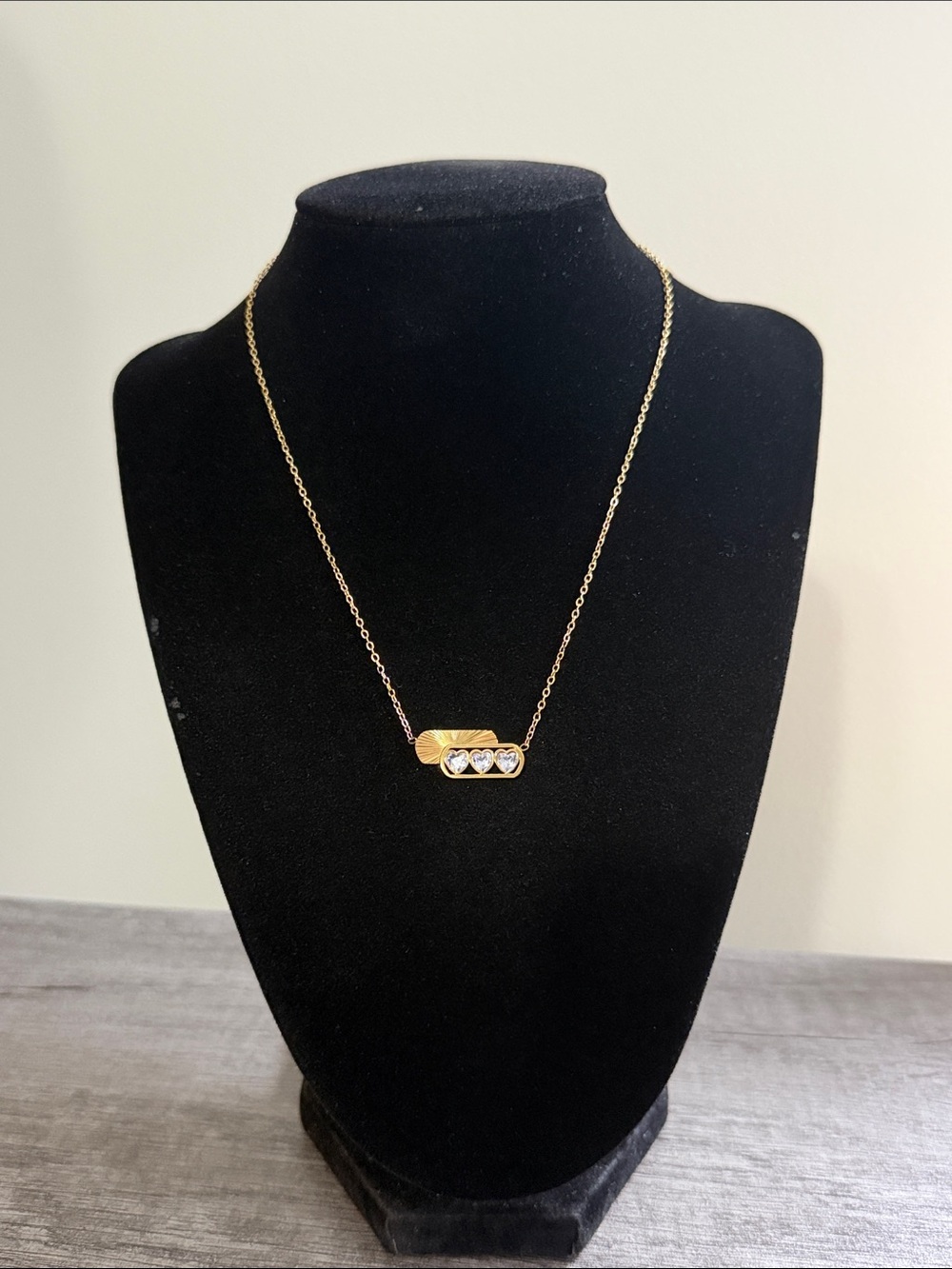 GP SS 3 Heart Stone Necklace